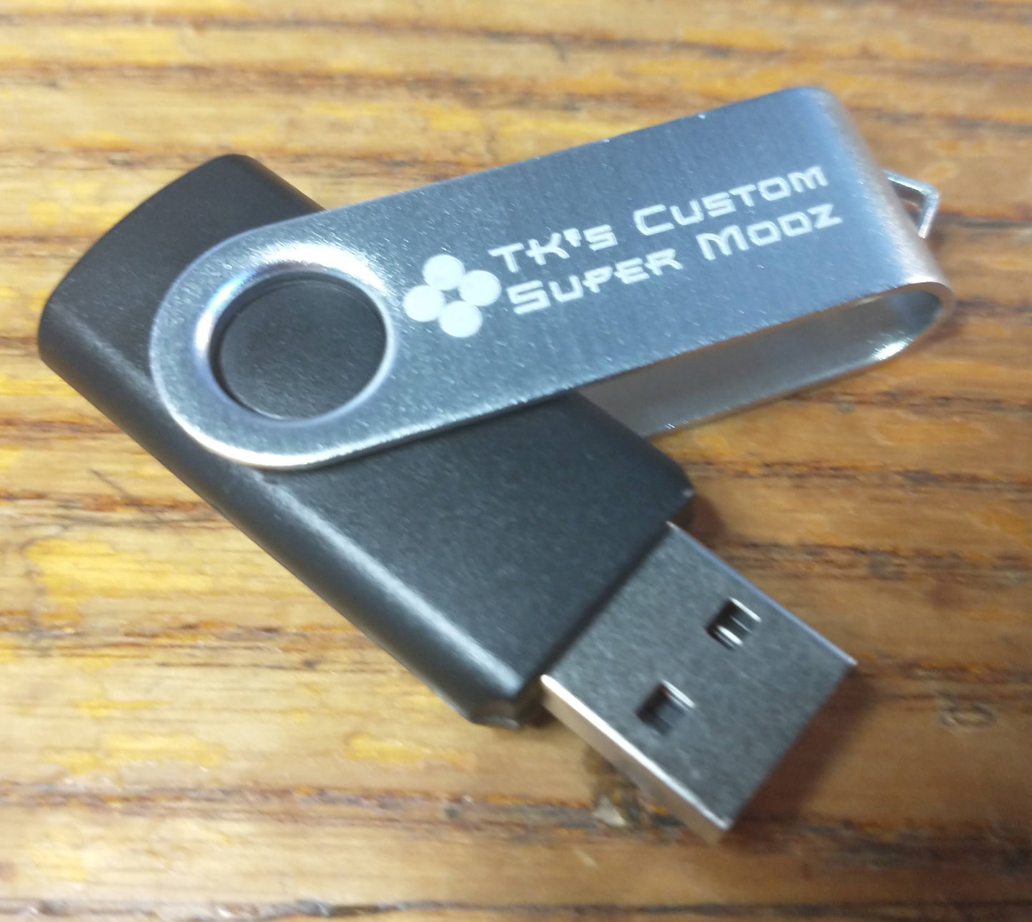 256mb ENDGAME "Insignia Setup" Flash Memory Drive