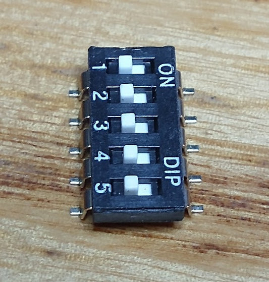 Commutateur DIP SMD 5 positions (remplacement pour Xecuter 3)