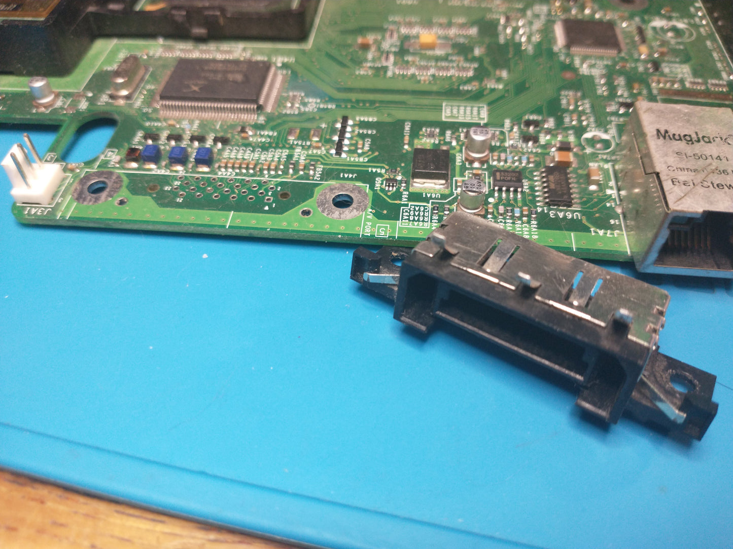 SERVICE: Internal HDMI Install
